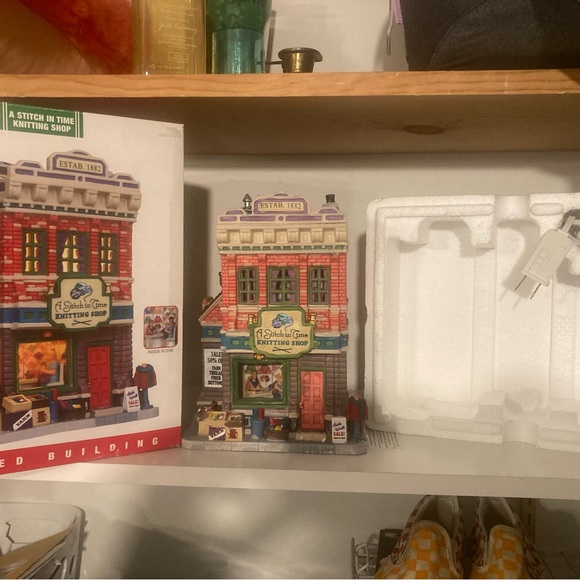 Lemax Coventry Cove A Stitch in Time Knitting Ship Christmas Village - Picture 2 of 7